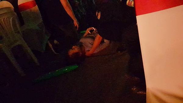 fan ngat xiu trong dem nhac Noo Phuoc Thinh anh 4