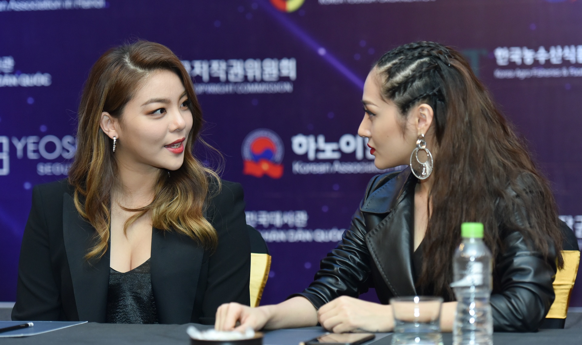 'Beyonce Han Quoc' Ailee hanh phuc khi hat cung ca si Viet hinh anh