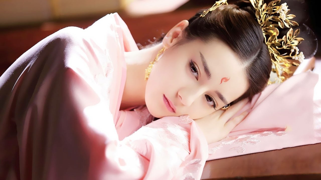 Nhung my nhan 9X but pha tren man anh Hoa ngu nam 2017 hinh anh