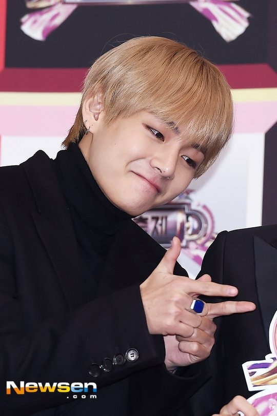 V tren tham do anh 1