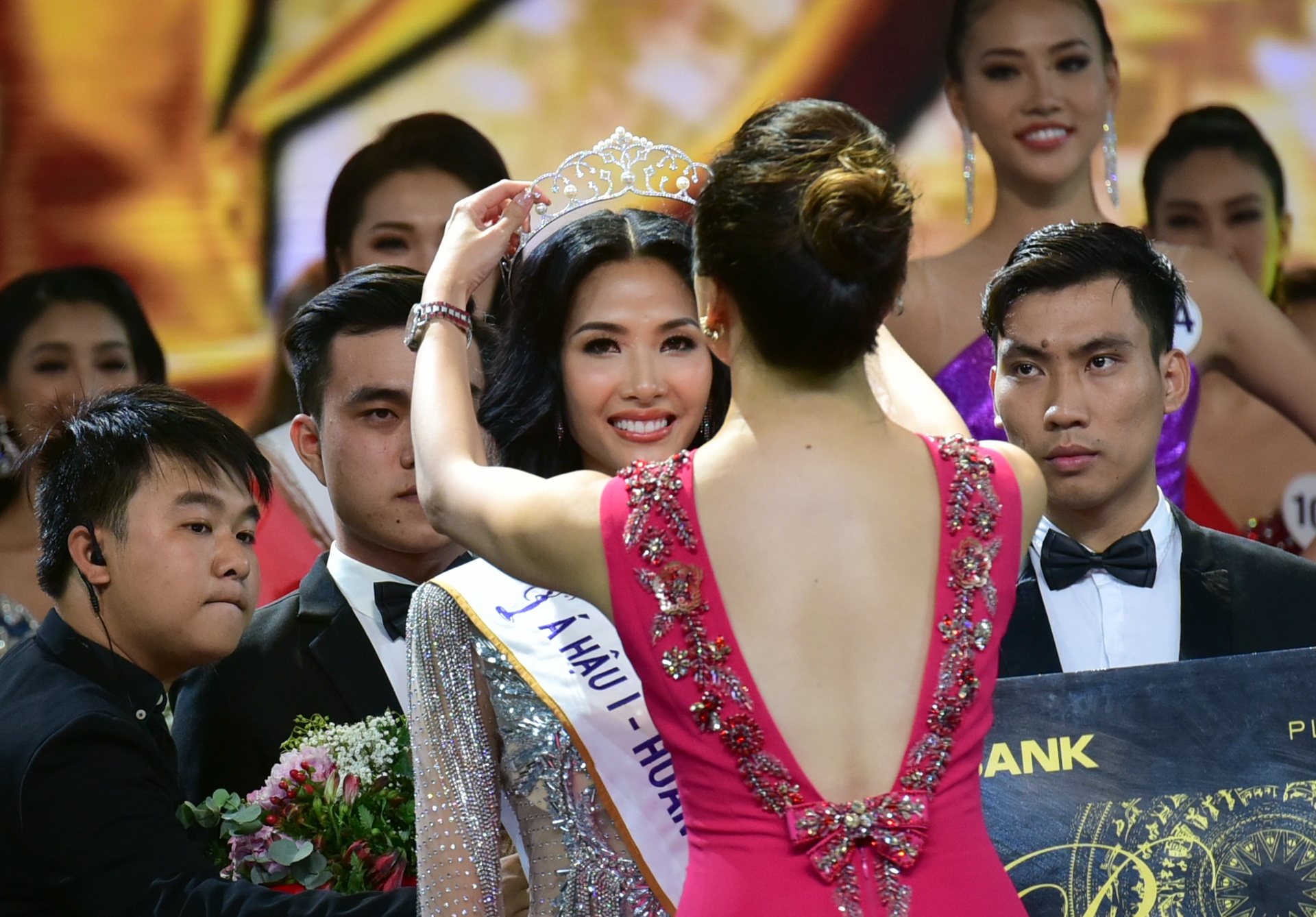 H'hen Niê chiến thắng hoa hậu hoàn vũ ảnh 6 H'hen Nie chien thang hoa hau hoan vu anh 6