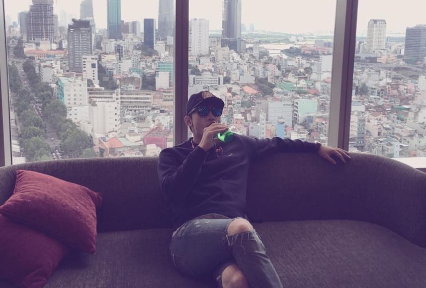 Bi Rain dang anh chup tai Viet Nam hinh anh