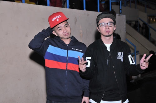 Phuc Bo len tieng xin loi hinh anh