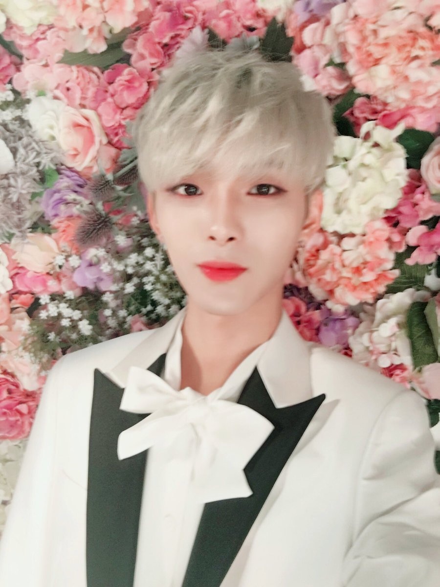 Nhom nhac nam giong con gai anh 6