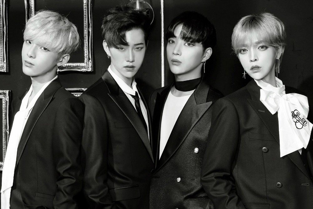 Nhom nhac nam giong con gai anh 1