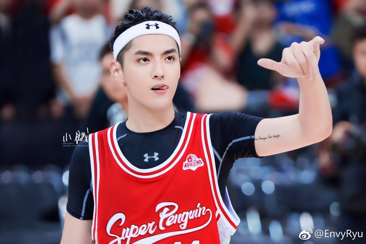 dien xuat cua cuu thanh vien exo anh 4