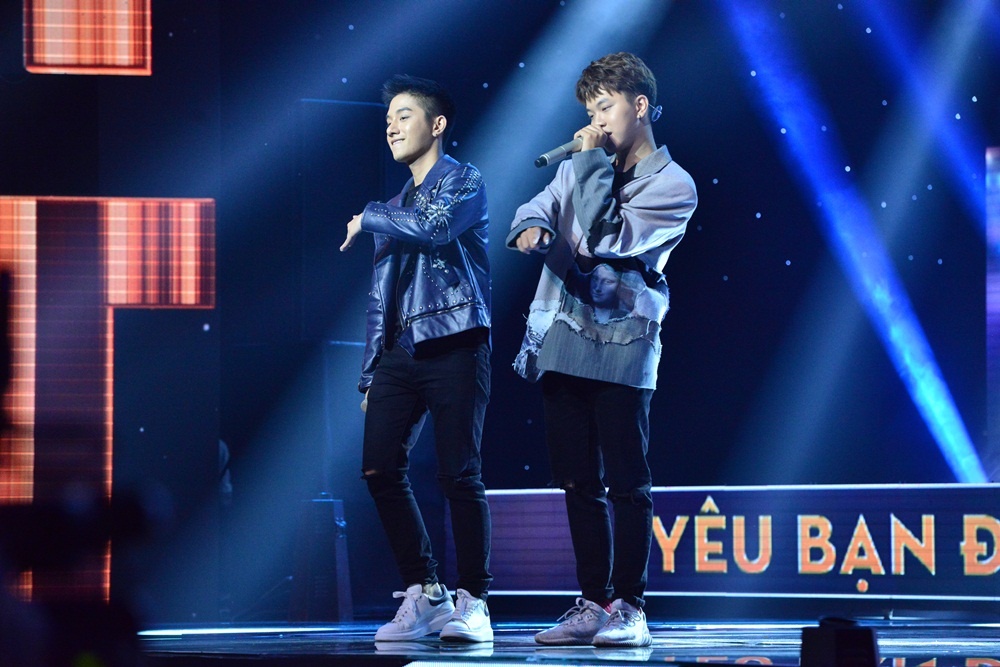 Ca khuc ve doi tuyen U23 VN gay chu y trong Sing My Song mua 2 hinh anh