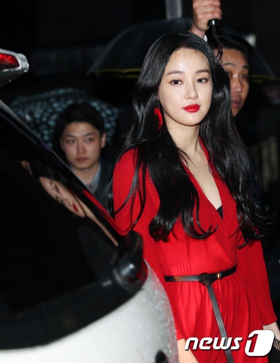 Ban gai G-Dragon xinh dep trong su kien anh 1