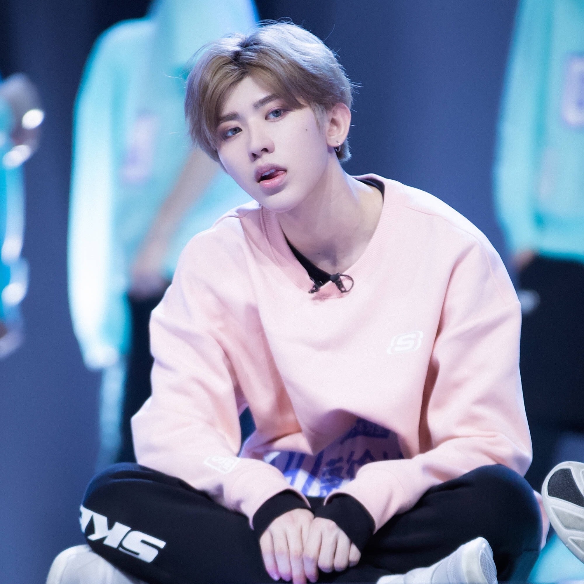 Thai tu Khon dat 47 trieu binh chon anh 7