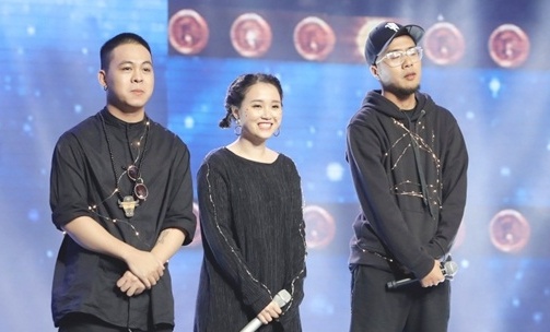 Lon xon band tiep tuc gay chu y voi ca khuc viet ve loi song ao hinh anh