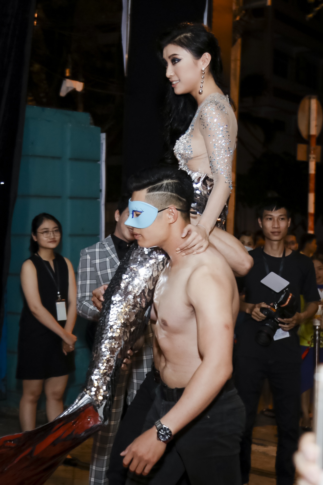 tiêu châu như quỳnh trên thảm đỏ ảnh 2 tieu chau nhu quynh tren tham do anh 2