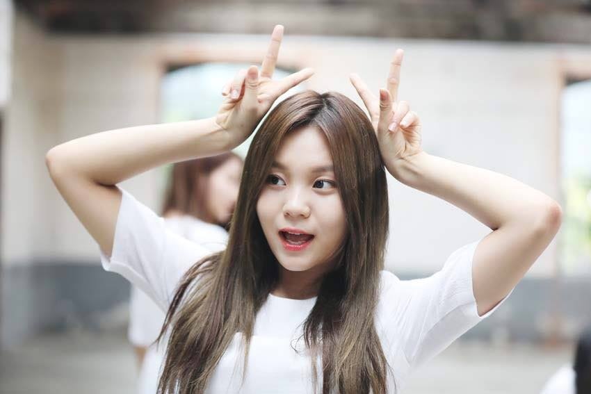 'Than tuong xau nhat Kpop' lot xac trong loat hinh moi hinh anh