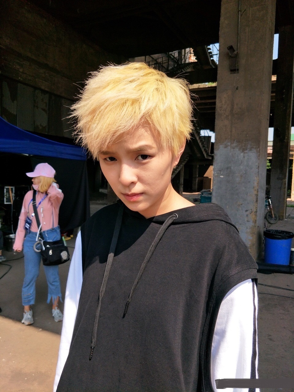 thi sinh gay sot vi qua dep trai anh 7