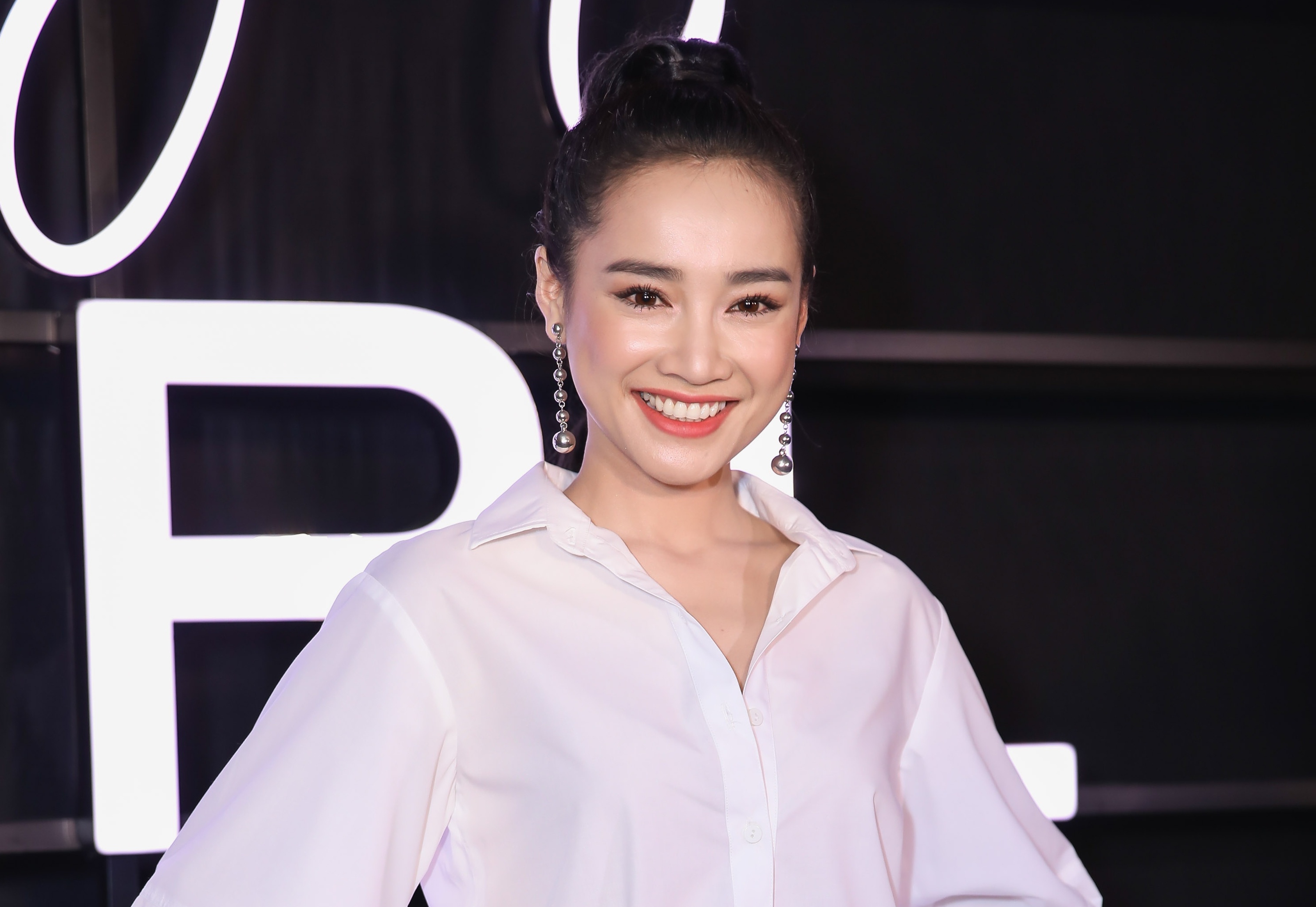 Nha Phuong xuat hien xinh dep trong su kien thoi trang hinh anh