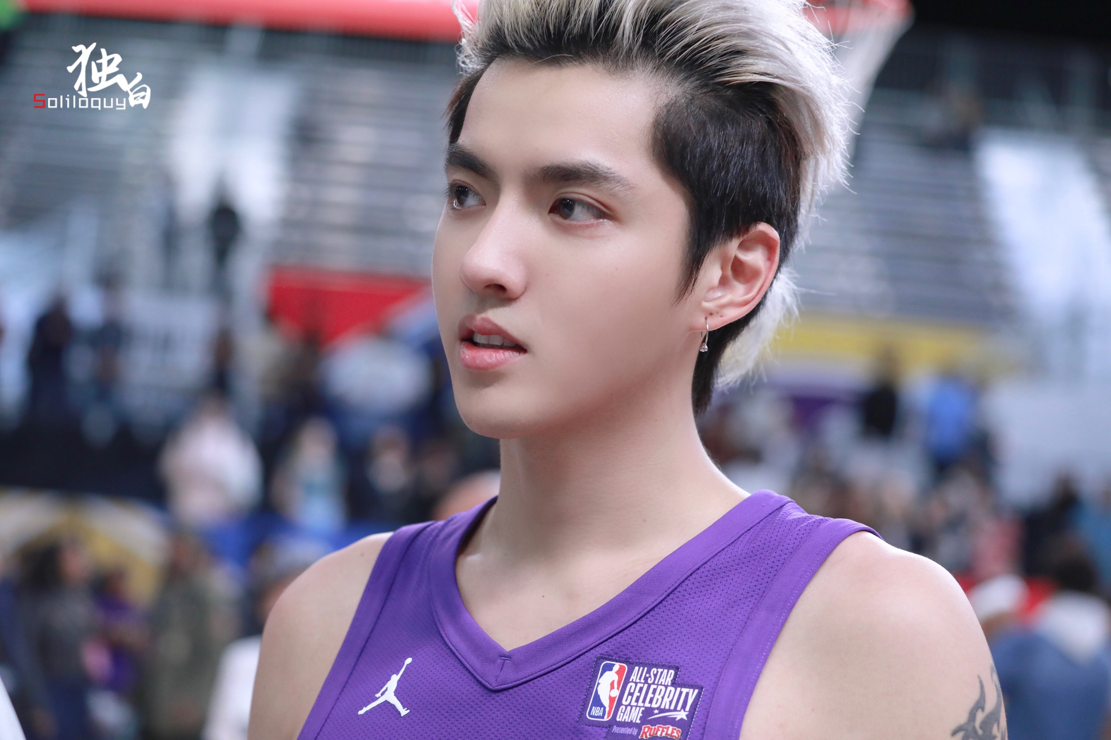 ngo diec pham khuay dong billboard anh 5