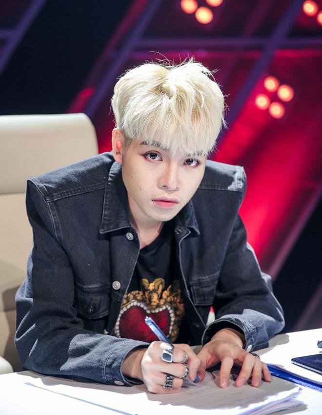 đức phúc nói về việc làm giám khảo ảnh 1 duc phuc noi ve viec lam giam khao anh 1