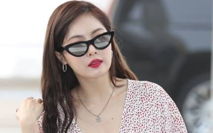 HyunA mac goi cam, len duong sang Viet Nam bieu dien hinh anh