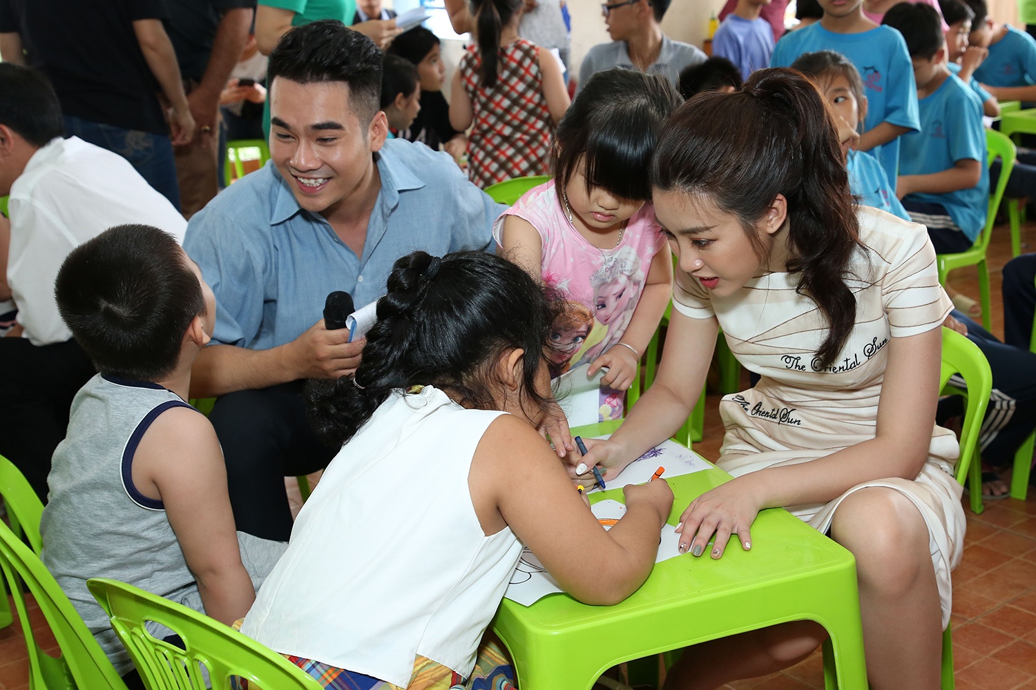 đỗ mỹ linh tham gia từ thiện ảnh 1 do my linh tham gia tu thien anh 1