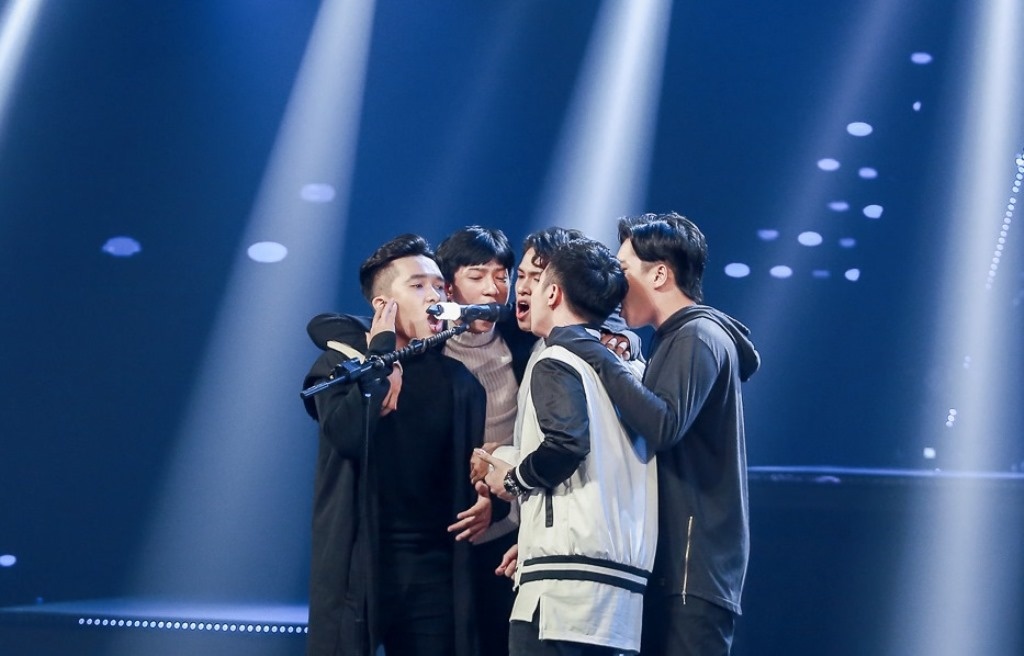 nhung diem gay tranh cai cua The Debut anh 3