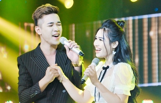 Chang trai Campuchia hat hit cua Son Tung duoc khen ngoi hinh anh