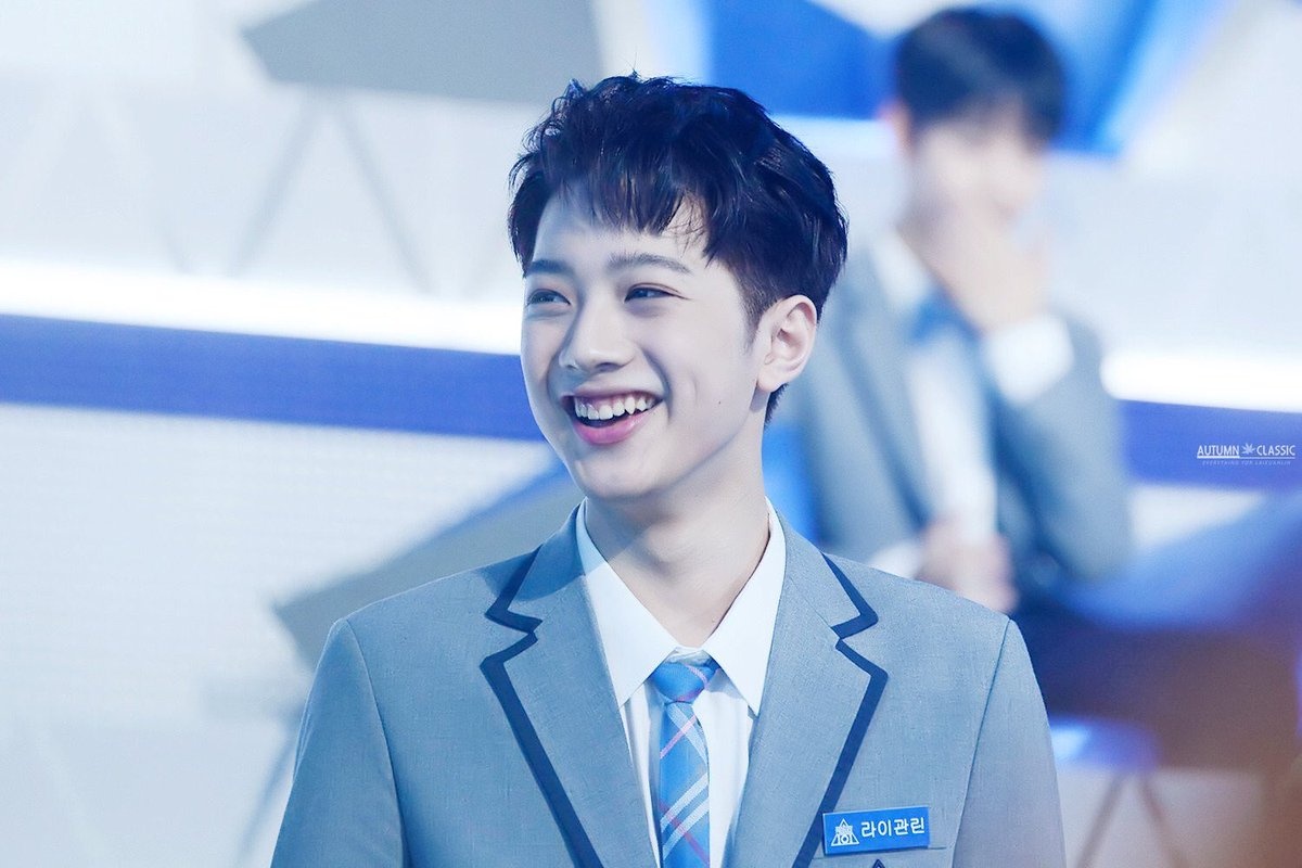 sao Kpop thuc tap it van noi tieng anh 9