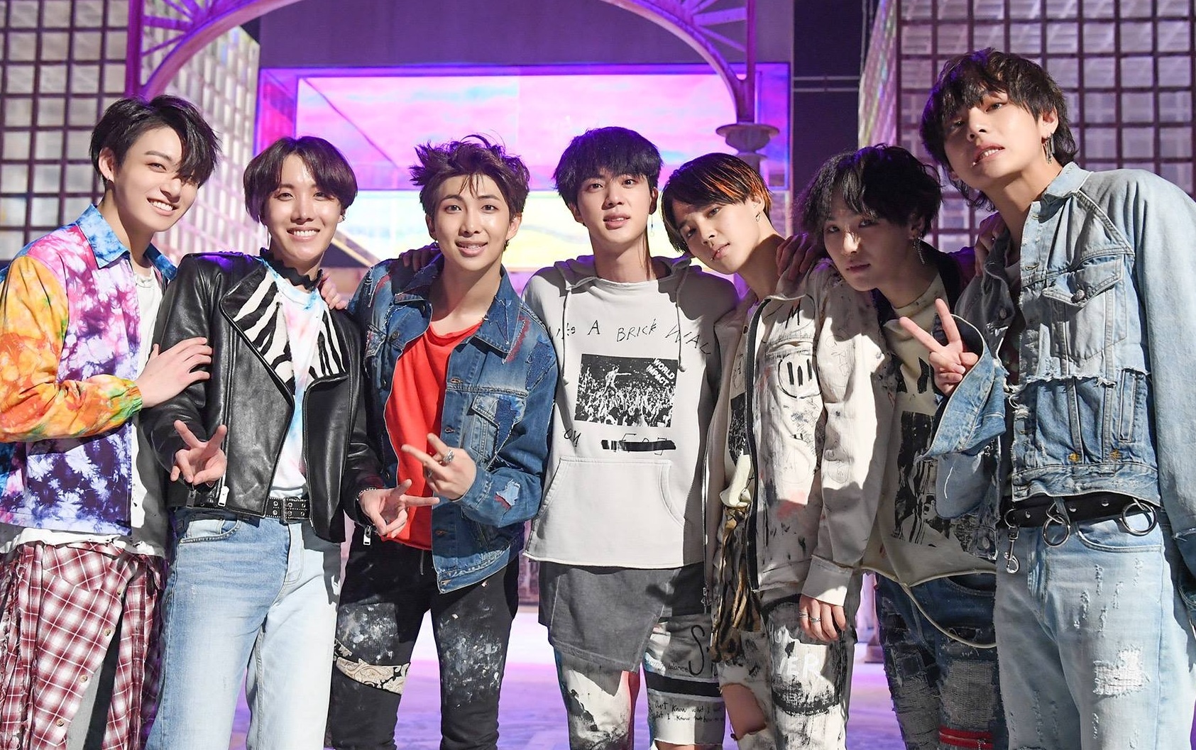 BTS thong tri BXH ban album voi doanh so ap dao hinh anh