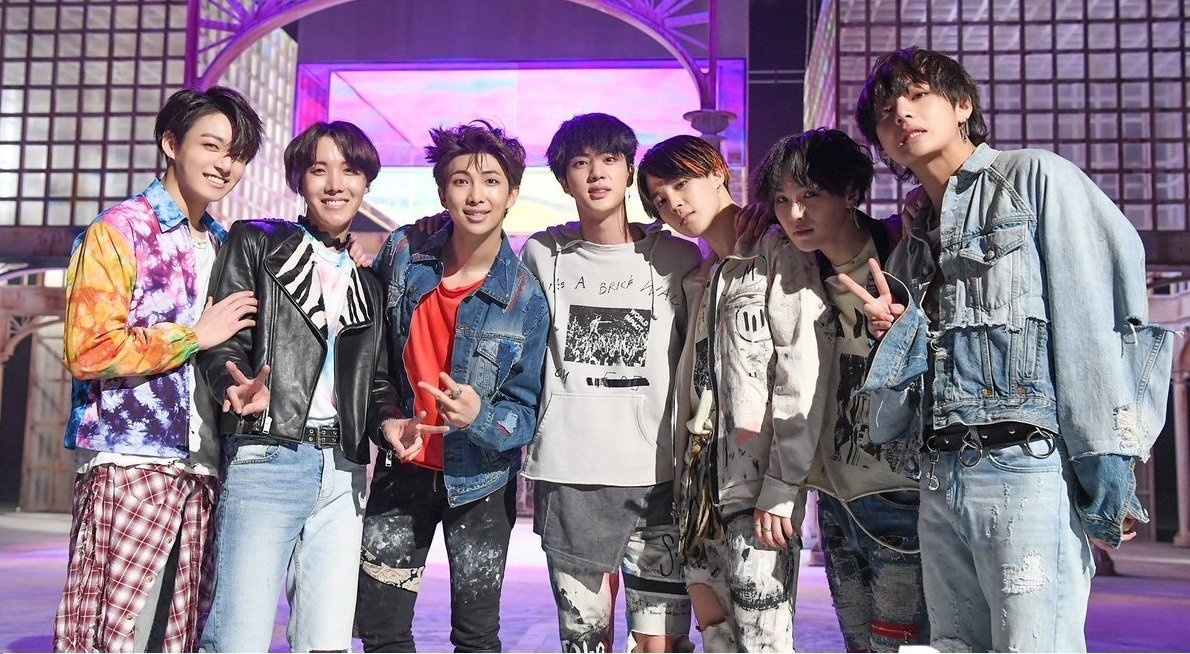 Fake Love phát ở World Cup  ảnh 1 Fake Love phat o World Cup anh 1