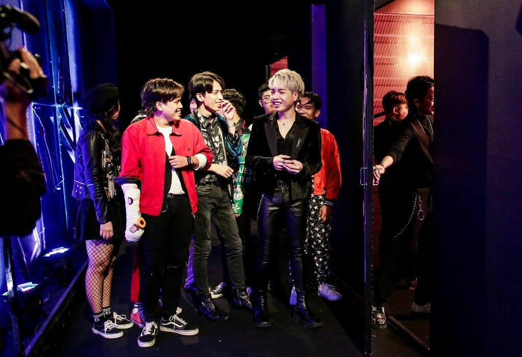 Đức Phúc loại Hương Tràm ảnh 1 Duc Phuc loai Huong Tram anh 1