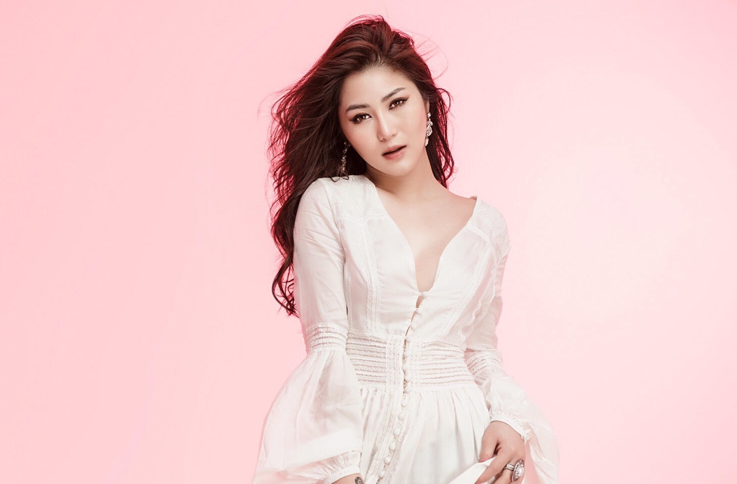 Hương Tràm bị đức phúc loại ảnh 3 Huong Tram bi duc phuc loai anh 3