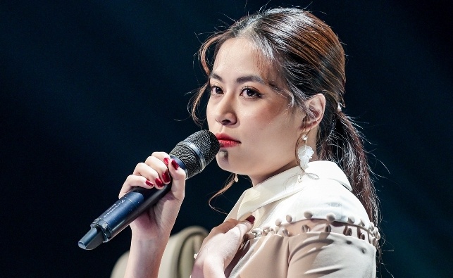 Che Duc Phuc 'non va con nhua', Hoang Thuy Linh bi chi trich du doi hinh anh