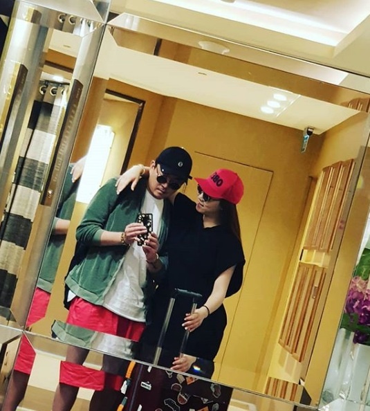 Hwayoung lộ ảnh thân mật ảnh 2 Hwayoung lo anh than mat anh 2