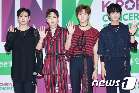 Seolhyun lo mat bong dau anh 11