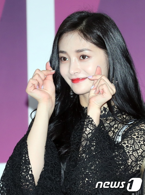 Seolhyun lo mat bong dau anh 6