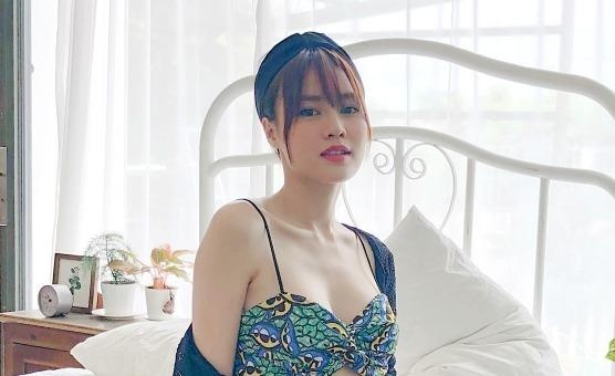 Tung bi che giong 'tham hoa', Ninh Duong Lan Ngoc van lan san ca hat? hinh anh