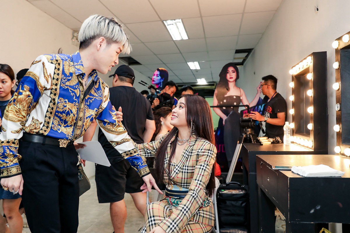 Duc Phuc than thiet voi Hoang Thuy Linh anh 2