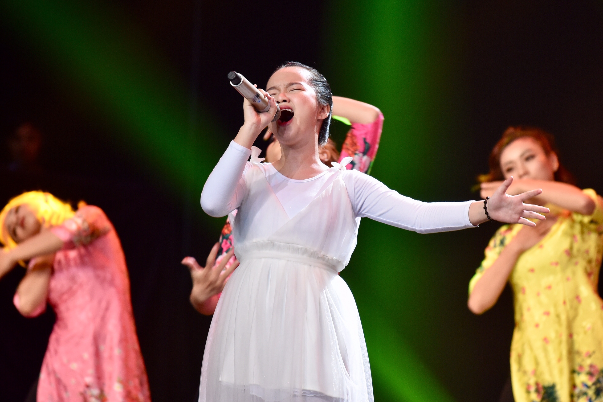 Chung ket Giong hat Viet nhi anh 3