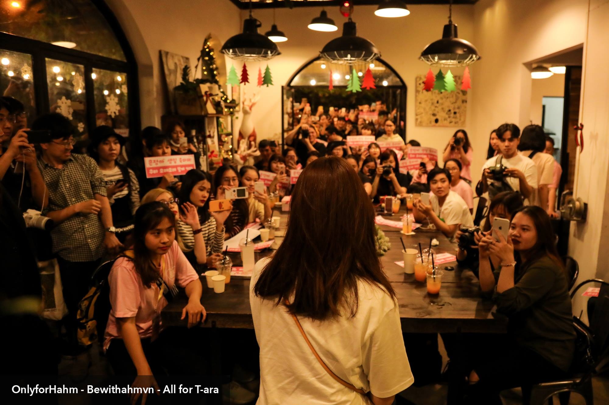 Eunjung bất ngờ đến việt nam ảnh 2 Eunjung bat ngo den viet nam anh 2