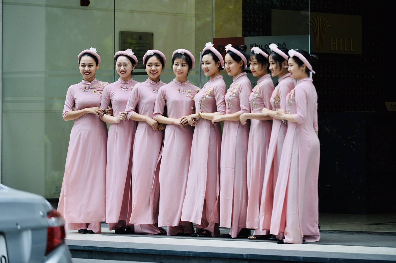 le an hoi a hau thanh tu anh 12