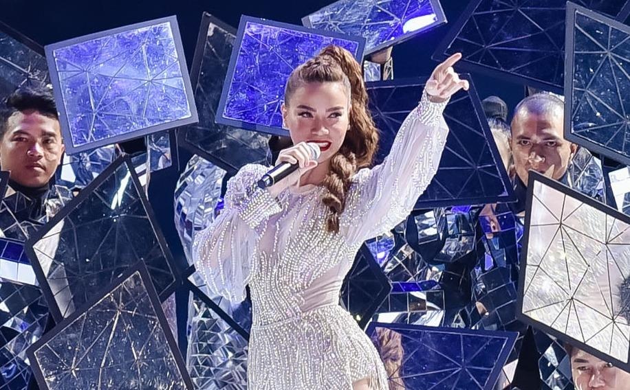 Ho Ngoc Ha trinh dien soi dong trong chung ket Hoa hau Viet Nam 2018 hinh anh