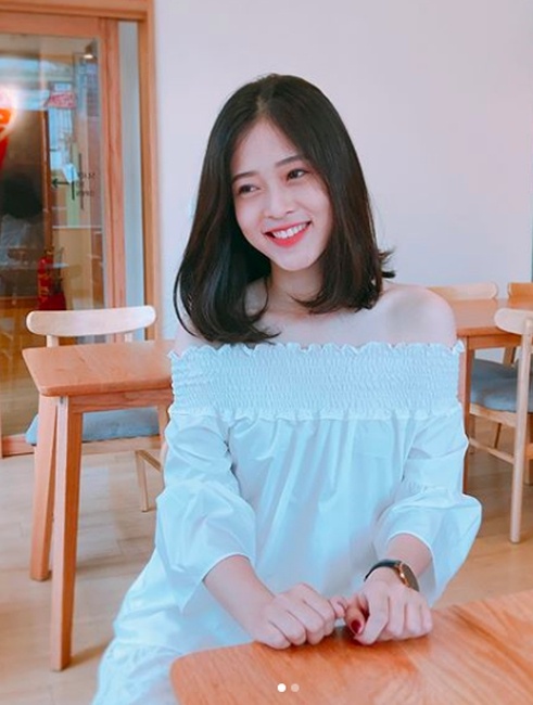 Á hậu Phương Nga nhảy theo nhạc Kpop ảnh 1 A hau Phuong Nga nhay theo nhac Kpop anh 1