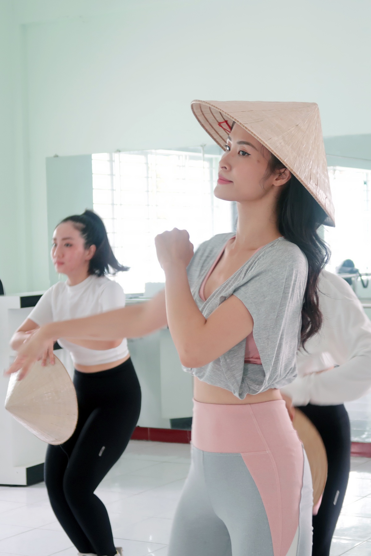 dong Nhi bieu dien tai nhat ban anh 2