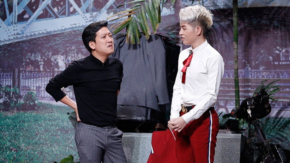 Duc Phuc hat trong dam cuoi Nha Phuong hinh anh