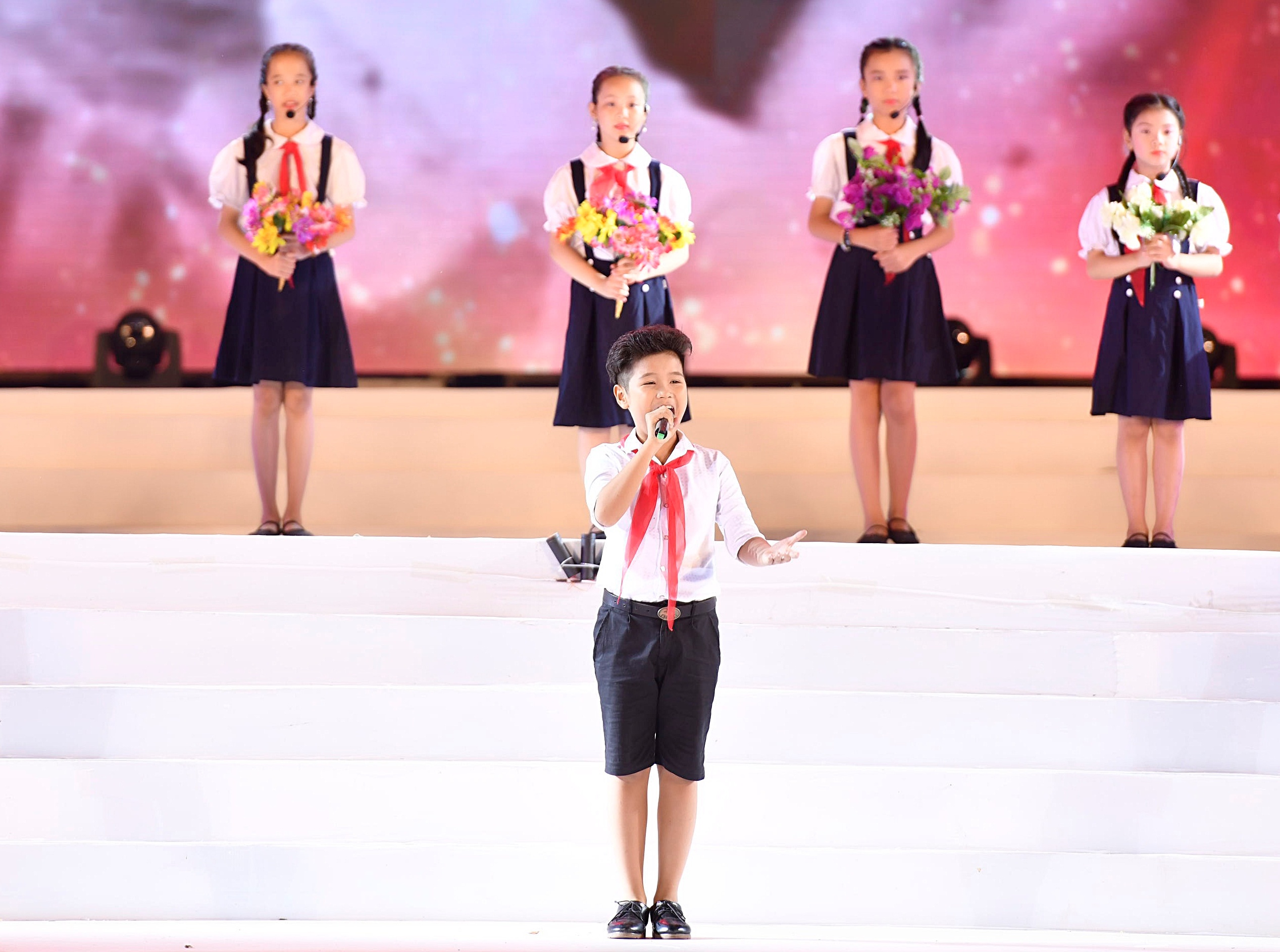 dem nhac ve Bac Ho anh 7