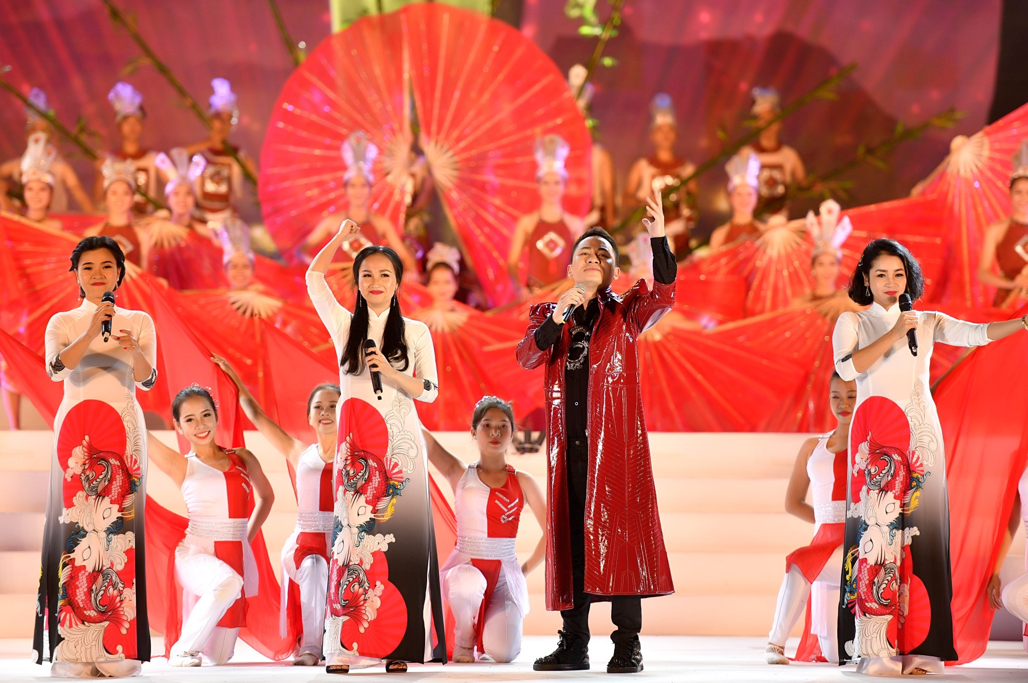 dem nhac ve Bac Ho anh 1