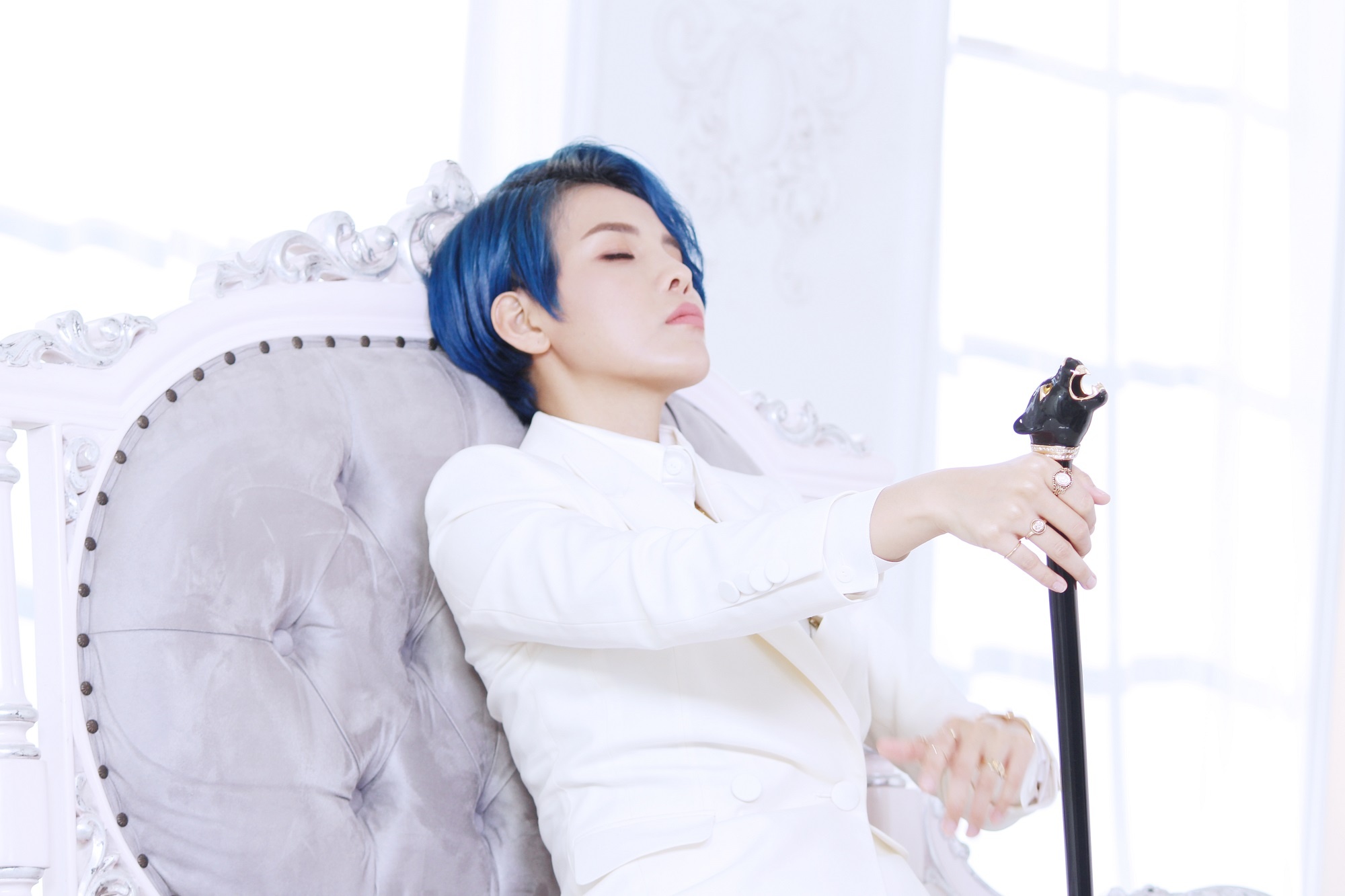 MV Leader - Vu Cat Tuong hinh anh