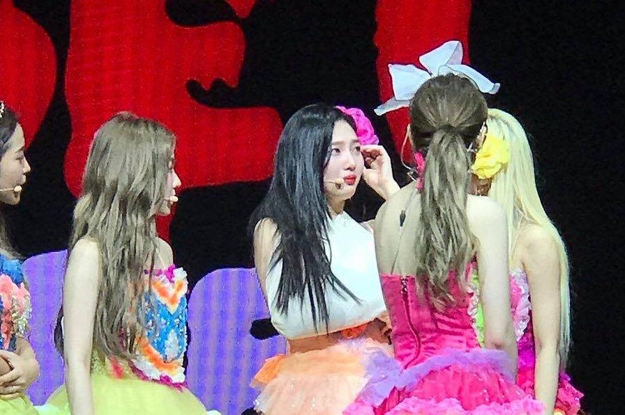 Thanh vien Red Velvet nhap vien vi bi chan thuong khi dang bieu dien hinh anh