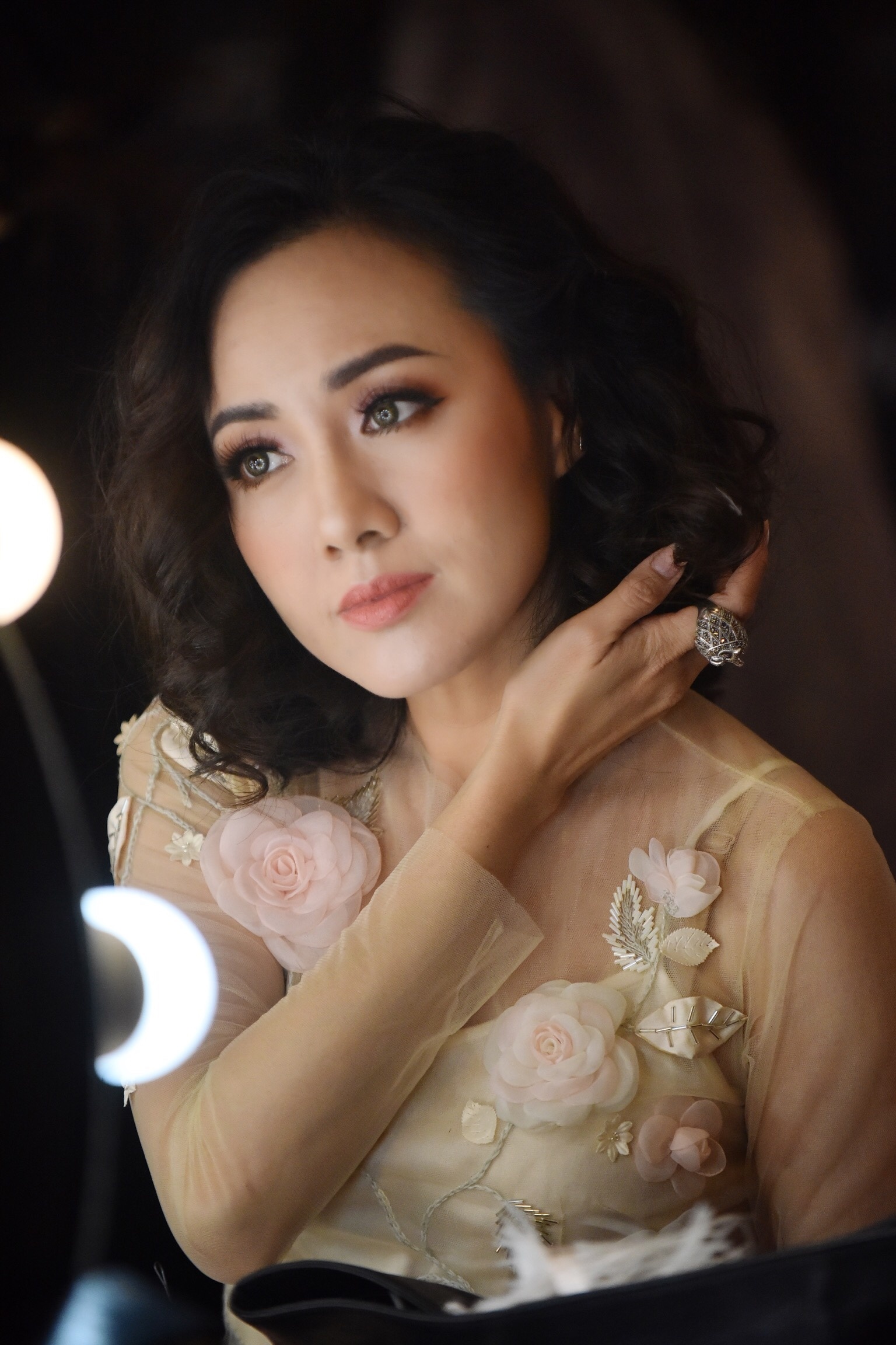 Quynh Bup be xuat hien tai tuan le thoi trang anh 9