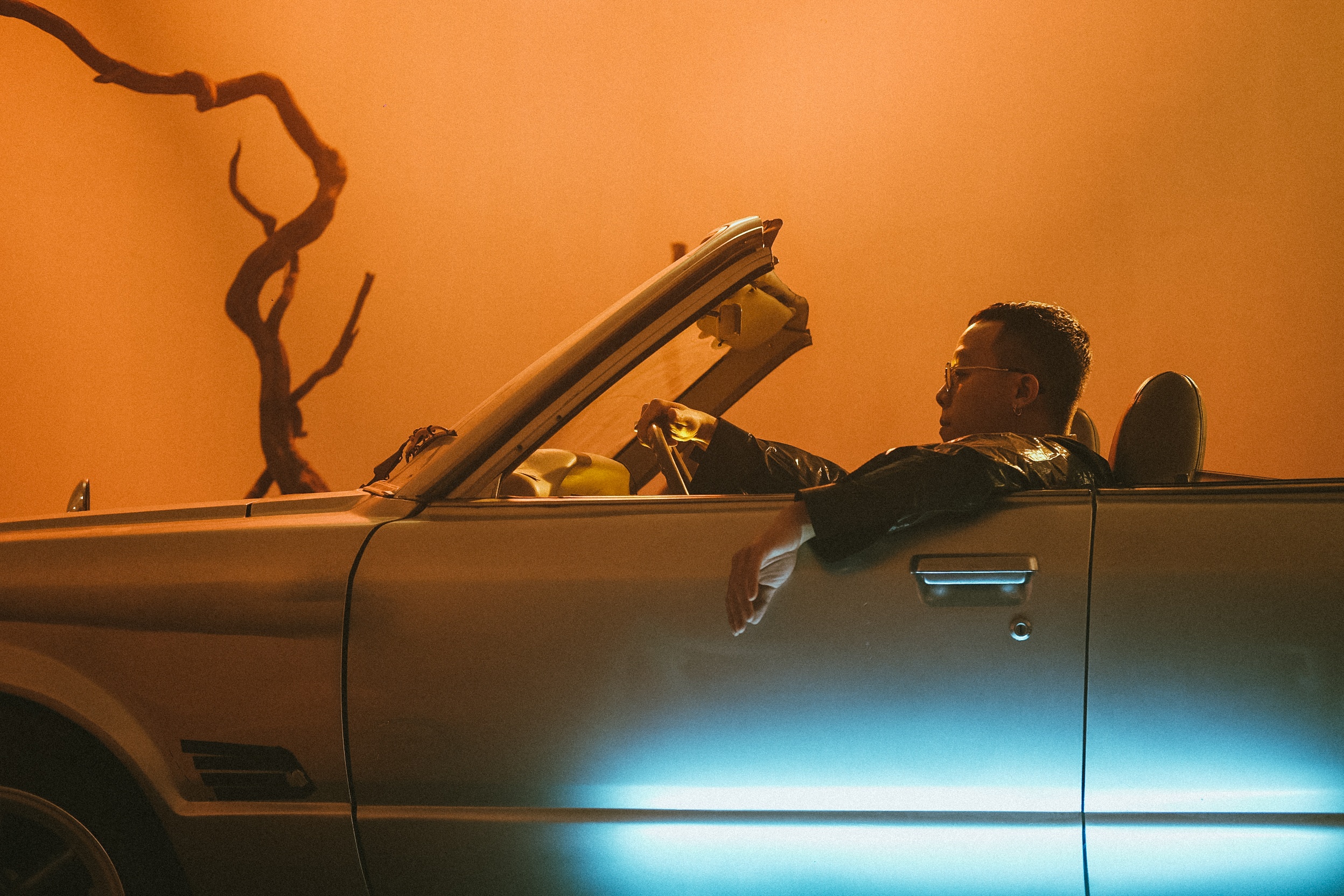 MV Em khong the hinh anh