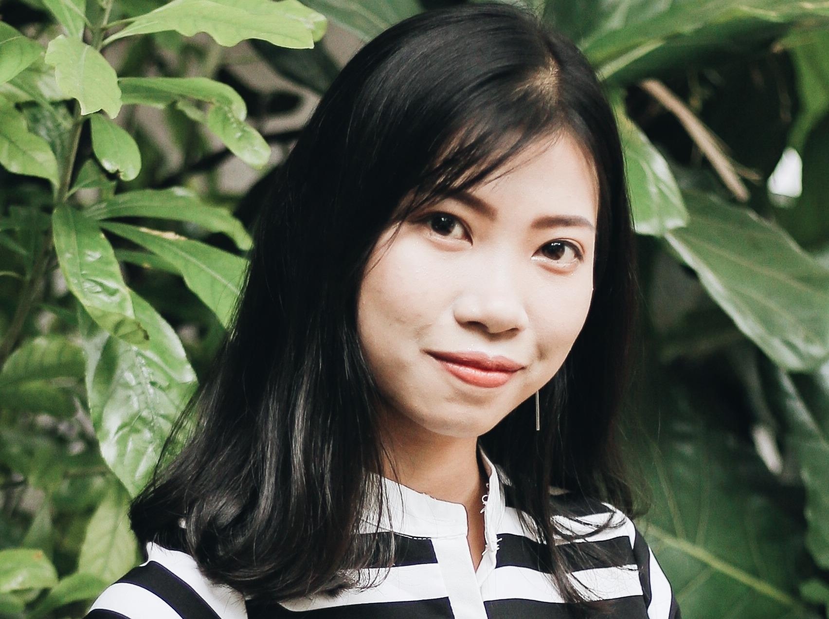 Hit moi cua nu sinh hat 'Tuy am': Mau sac cu, giong hat gay tranh cai hinh anh