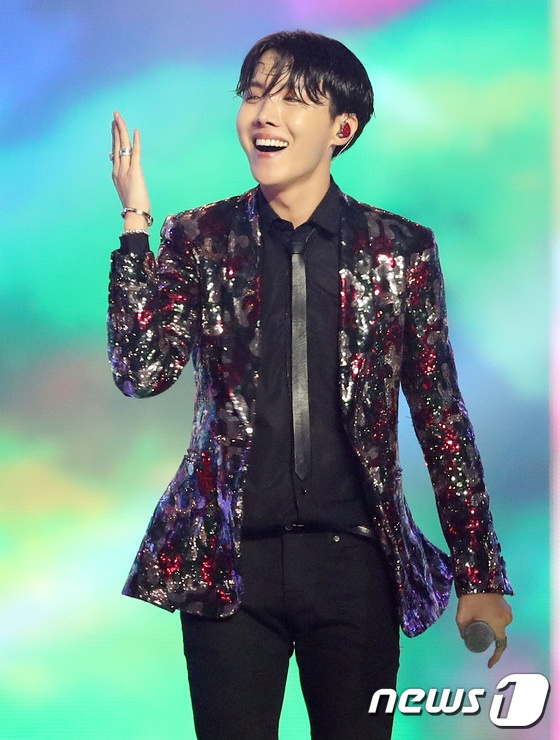 BTS bieu dien tai Genie Music Awards anh 6